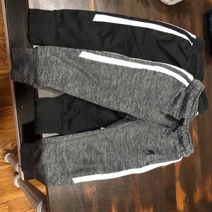 Lot of 2 pairs of boys joggers